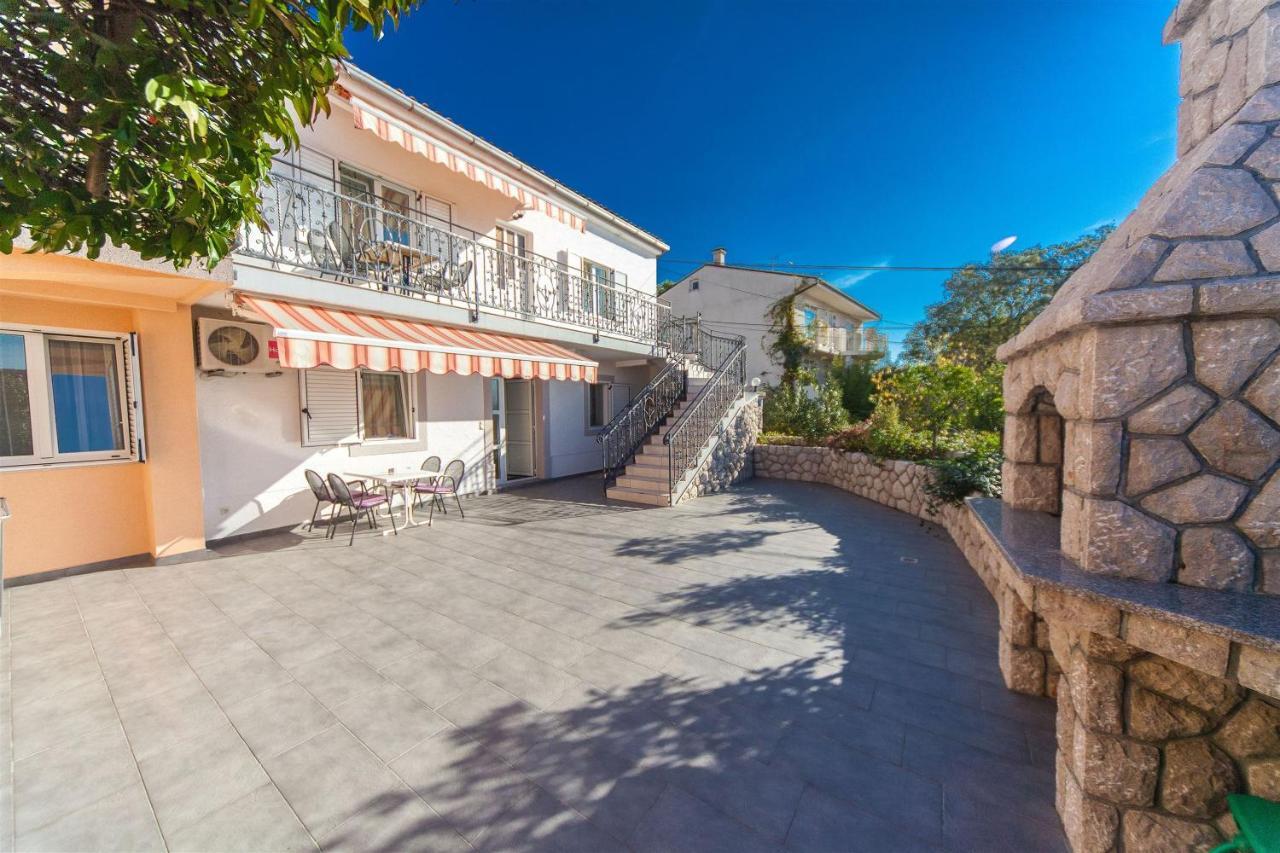 Apartments Carmen Криквеница Екстериор снимка