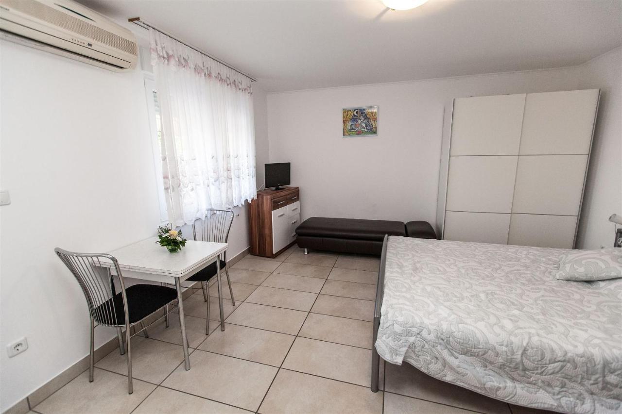 Apartments Carmen Криквеница Екстериор снимка
