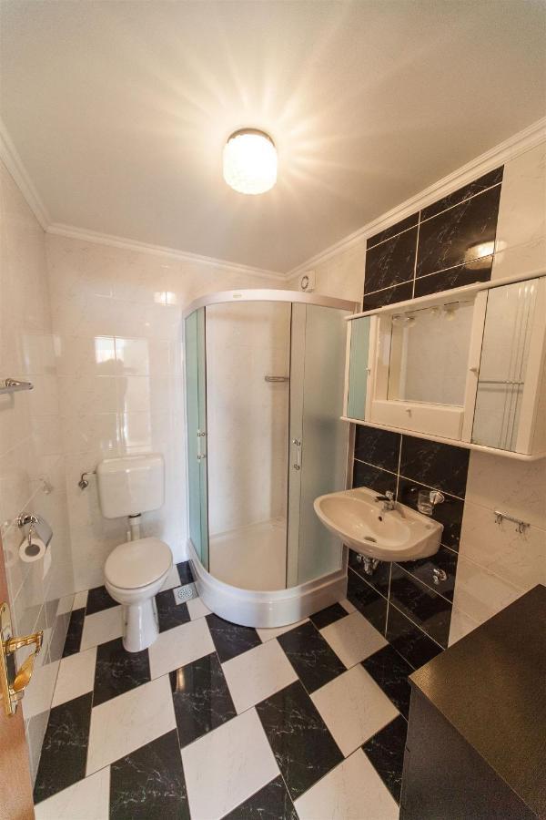 Apartments Carmen Криквеница Екстериор снимка