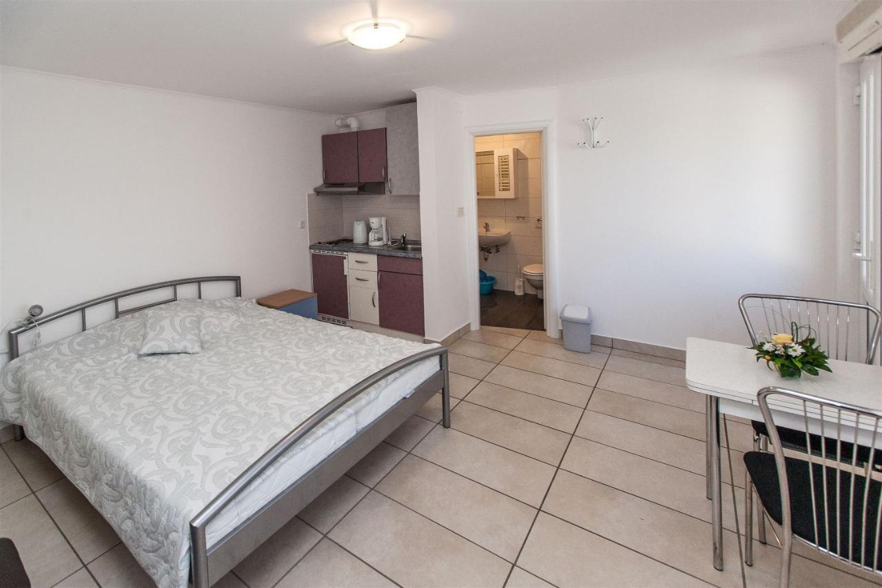 Apartments Carmen Криквеница Екстериор снимка