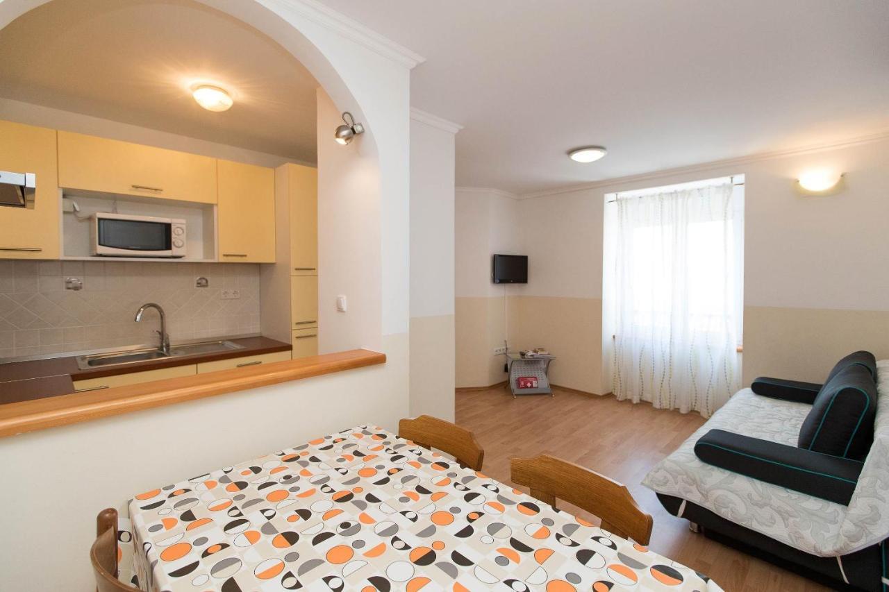 Apartments Carmen Криквеница Екстериор снимка